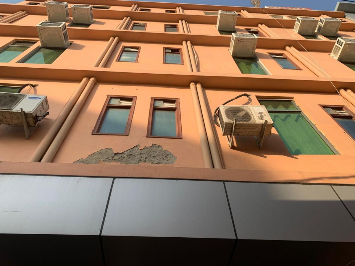 Hotel Noida Continental At Noida City Center 外观 照片